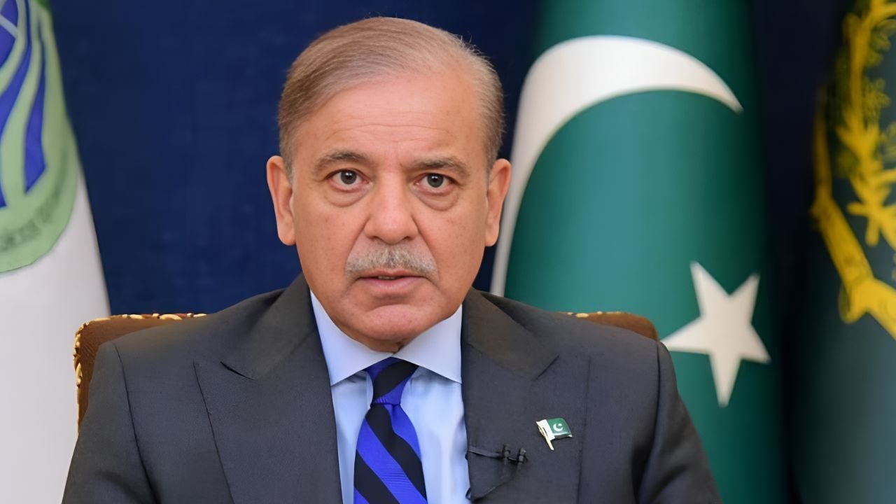 PM Shehbaz plans major constitutional amendments for judicial system reform