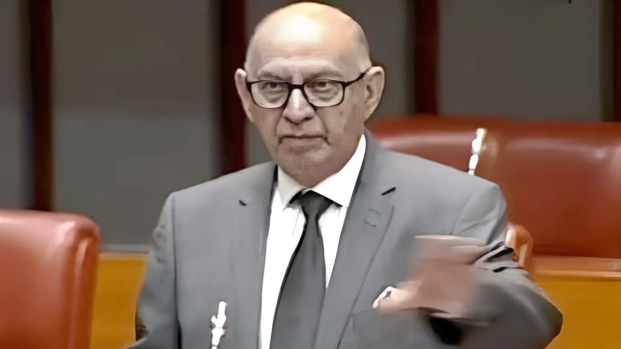 Govt’s efforts fail, Senator Irfan Siddiqui confirms constitutional amendments postponed indefinitely