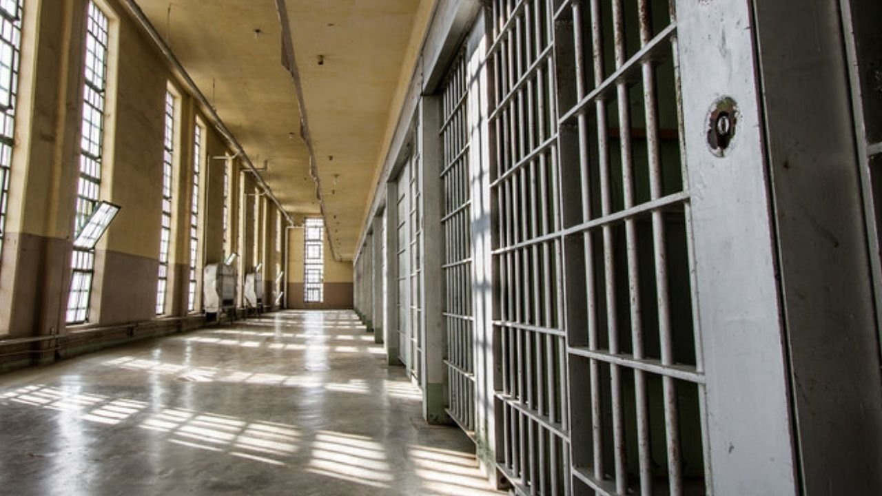 Four Adiala jail officials dismissed over prisoner murder inquiry