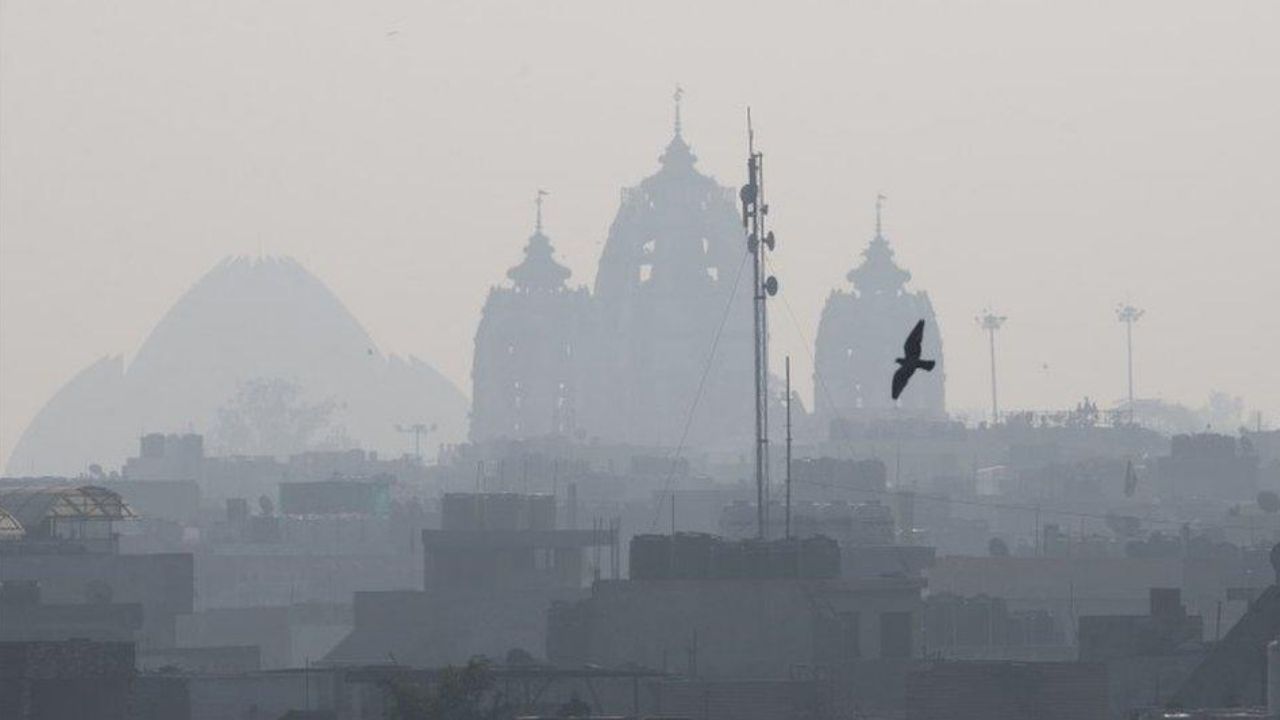 Delhi plans drone flights to combat smog crisis