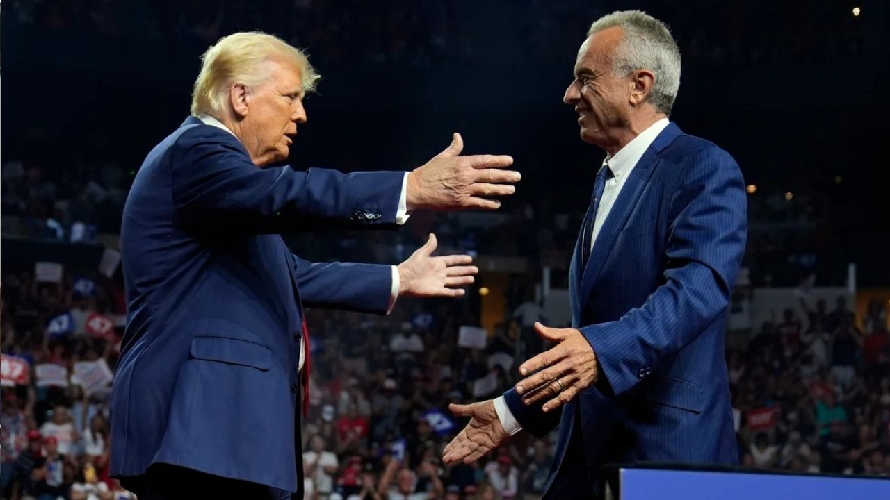 Trump names vaccine skeptic RFK Jr. to head health dept