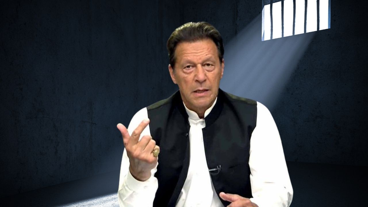 What was said in ‘strict message’ sent to Imran Khan? Muneeb Farooq has the details